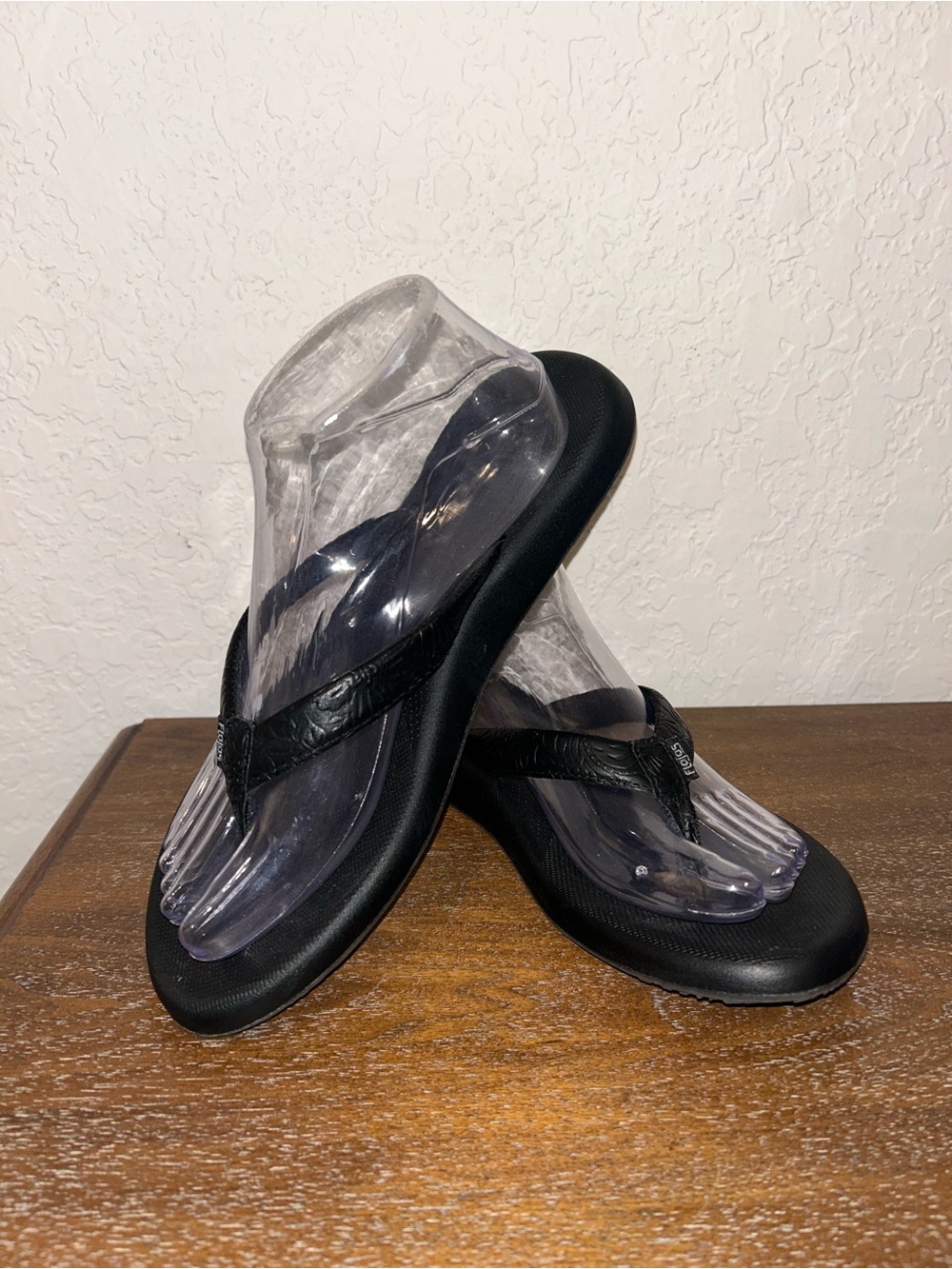 Flojos Slip On Flip Flop Sandal Shoes
